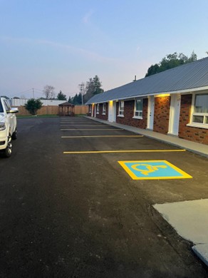 Parking area at Sunrise Motel